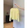 Camiseta básica azul claro con dobladillo enrollado para mujer, otoño e invierno 2026, top interior de punto redondo, suéter de punto suave y esponjoso