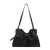 Nova bolsa minimalista estilo coreano para o dia a dia, grande capacidade, textura de couro macio, design plissado moderno e versátil, bolsa de ombro ou de axila