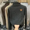 Camisa de Manga Longa com Gola Meia-Alta, Listrada em Veludo Engrossado, para Meninas, Outono e Inverno, Novo Estilo, Roupa de Baixo, Roupas Infantis, Tops Infantis Médios e Grandes