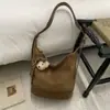Bolsa Saco Texturizada em Couro Fosco de Nicho para Mulheres 2025 Outono Bolsa de Ombro Diária para Roupas de Trabalho Versátil Bolsa Transversal Casual