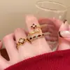 Anillo Abierto de Esmalte Rojo para Mujer, Lujo Ligero, Gama Alta, Nicho, Exquisito Anillo para Dedo Índice, Súper Hermoso, Anillo Único y Bonito