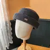 Sombrero pequeño de lana estilo Hepburn boina elegante sombrero tipo cubo sombrero simple versátil sombrero de copa redonda sombrero moderno sombrero de azafata de vuelo a la moda
