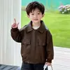 Chaqueta de cuero genial y elegante para niños, nueva colección primavera/otoño 2026, chaqueta de cuero de primavera para niños, moderna, genial, ropa de otoño para niños pequeños