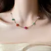 Colar de Pérolas Flor de Cristal Estilo Férias para Mulheres, Corrente de Clavícula de Luxo Leve de Nicho de Alta Qualidade, Acessório Único e Versátil