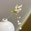 Estilo Nacional Madeira Elegante Grampo de Cabelo Estilo Antigo Grampo de Cabelo Hanfu Jardim de Osmanthus Gardênia Flor de Ameixa Disco Borboleta Acessório de Cabeça Franja Lateral