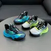 Nuevos Zapatos Deportivos Infantiles con Base Degradada Malla Transpirable Sin Cordones Hebilla Giratoria Zapatos para Niños Suela Suave Ligeros Zapatos para Correr