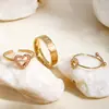 Moda Coreana Ins Estilo de Luxo Conjunto de Anéis em Forma de Coração Cravejados com Diamantes para Mulheres Aço Inoxidável Banhado a Ouro 18K Joias Simples Personalizadas