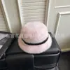Gorro, gorro de pescador, gorro versátil para otoño e invierno, cálido y a prueba de viento, gorro esponjoso, hace que la cara se vea más pequeña, gorro de mujer, gorro de pescador de felpa transfronterizo