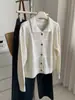 Cárdigan de Punto Coreano Retro con Cuello de Ganchillo Hueco Otoño/Invierno 2026 para Mujer, Suave y Juvenil con Botones de Madera Abrigo Suéter