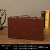 Maleta Vieja de Cuero Estilo Británico Maleta de Mano Estilo Europeo Maleta de Viaje Caja de Almacenamiento Maleta de Equipaje Maleta de Mano Accesorio Decorativo