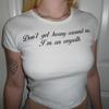 Verão Novo Gola Redonda Pulôver Manga Curta Estampa de Letras Ombro a Ombro Top T-shirt Feminino Europeu e Americano