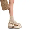 Sapatos Mary Jane prateados estilo francês para aumentar a altura para mulheres, novo estilo balé outono 2026, adequados para combinar com saias, sapatos rasos de couro