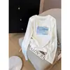 Estilo nuevo 2026, corte regular, algodón con diseño de copo de nieve, cuello redondo, manga larga, camiseta para mujer, moderna y versátil, capa interior blanca, estilo fino de otoño