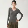Suéter de lana 100% pura, hilado fino integrado sin costuras, para mujer, cuello en V, nuevo, corte slim, tejido fino, capa base