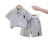 Traje Coreano de Manga Corta de Verano para Niños 2025 Nuevo Conjunto de Ropa Infantil de Dos Piezas Casual a Cuadros de Manga Corta