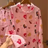 Pijama casero de gasa de algodón suave para otoño con diseño de niña de dibujos animados, holgado y transpirable, con cuello de solapa, mangas largas y pantalones largos, adecuado para usar fuera