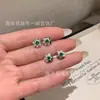 Atacado de fábrica pequenos departamento vermelho s925 prata incrustado com material perigoso natural flor de jade verde Yang brincos pequeno fresco verão feminino
