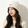 Gorro de Punto de Gran Circunferencia para Mujer, Estilo Coreano de Otoño e Invierno, Versátil, Hace que la Cara Parezca Más Pequeña, Cortavientos, Cálido, Protector de Orejas