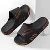 Chinelos Verão Masculino Vestindo Elegante Banho Banheira Antiderrapante Chinelos para Interior e Casa Plus Size Sandálias Masculinas
