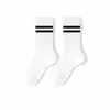 Meias Esportivas de Cano Médio para Mulheres, Absorventes de Suor, Antiodor, Meias Listradas Pretas e Brancas, Estilo Primavera e Outono, Meias Casuais Respiráveis