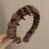Diadema de Peluche Retro con Estampado de Leopardo y Dientes para Mujer Otoño e Invierno, Pinza para el Cabello Antideslizante para Lavarse la Cara, Diadema, Nuevo Estilo 2026 Tocado de Corona Alta