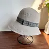 Sombrero de paja de verano para mujer estilo francés, elegante sombrero de pescador con lazo estilo Hepburn, perfecto para vacaciones junto al mar, hace que la cara se vea más pequeña, sombrero de protección solar y parasol