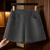 Pantalones cortos de lana para mujer otoño engrosados cálidos de lana casuales 2026 nuevos rectos de pierna ancha cintura alta ropa exterior pantalones bootcut