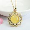 Colgante de Ámbar Natural Guan Yu Collar de Girasol de Ámbar Dorado Fábrica de Joyería Venta al por Mayor Dropshipping S3072707