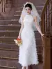Elegante Vestido de Noche Blanco con Plumas y Cuello Halter para Mujer, Vestido para Brindis de Novia, Vestido Largo de Corte A, Vestido de Banquete sin Mangas con un Aspecto Refinado