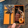 Llavero Colgante Retro Creativo Alcalino para Pan Serie Miu Encanto de Chocolate Accesorio de Cuerda Tejida Decoración de Bolso Regalo