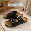 Chinelos de Cortiça Masculinos Verão Uso Externo 2025 Novo Estilo Sola Grossa Resistente ao Desgaste Confortável Antiderrapante Birkenstock Sapatos Sandálias de Moda