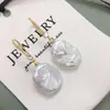 Zhuji Suministro en Vivo Ganchos para Pendientes de Perlas de Agua Dulce Naturales Moda Simple Pendientes de Perlas Barrocas de Gama Alta Pendientes
