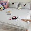 Toalla de dibujos animados bordada sábana bajera 100% algodón pieza única sábana de cama 100% algodón funda protector de colchón Simmons engrosado juego de tres piezas