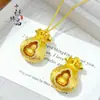 Tienda de Oro Mismo Estilo Oro Antiguo Incrustado con Diamantes Cepillado Calabaza Giratoria Bolsa de la Suerte Colgante Nuevo Chino Versátil Colgante de Bolsa de la Suerte