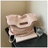 Bolsa Versátil Transfronteiriça Feminina de Grande Capacidade 2025 Nova Primavera e Verão Casual Ombro Transversal Bolsa Saco Popular deste Ano