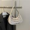 Bolsa de Ombro para Axila Moda Transfronteiriça Nova Bolsa de Ombro Casual Feminina Rebites Personalizados Bolsa de Mão Versátil da Moda Bolsa para Mulheres