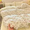 Juego de ropa de cama de cuatro piezas estilo rústico 100% algodón, ropa de cama fresca y sencilla de algodón puro para dormitorio, juego de sábana y funda de edredón, modelo para todas las estaciones, venta al por mayor