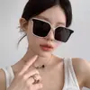 Gafas de sol polarizadas estilo Lujo Ligero Europeo y Americano con Marco Negro y Bisagras Metálicas de Alta Calidad, Gafas de Sol con Protección UV para Conducir F