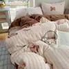 Juego de Cuatro Piezas de Vellón de Leche Clase A Otoño e Invierno Engrosado Coral Cálido Franela Sábana Bajera Sábana Ajustada Juego de Tres Piezas para Dormitorio 3