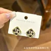 Pendientes de Perla Versátiles de Lujo Ligero con Aguja de Plata S925 para Mujer Moda Trendy Ins Pendientes de Botón Exquisitos de Zirconia Pendientes de Gama Alta Venta al por Mayor
