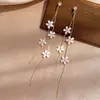 Brincos Estilo Floresta Super Delicados Que Afinam o Rosto, Design de Florzinhas, Estilo Coreano, Simples e Versáteis, Brincos Longos da Moda, Brincos de Tarraxa, Pingentes de Orelha, Acessórios de Orelha