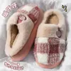 Chinelos de inverno 2026 para casa, antiderrapantes, com sola grossa, quentinhos, de pelúcia, para gestantes