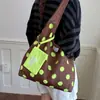 Bolsa tote de gran capacidad para mujer, nueva moda casual de verano 2026, bolso de hombro de lunares, ligero para la escuela y el trabajo