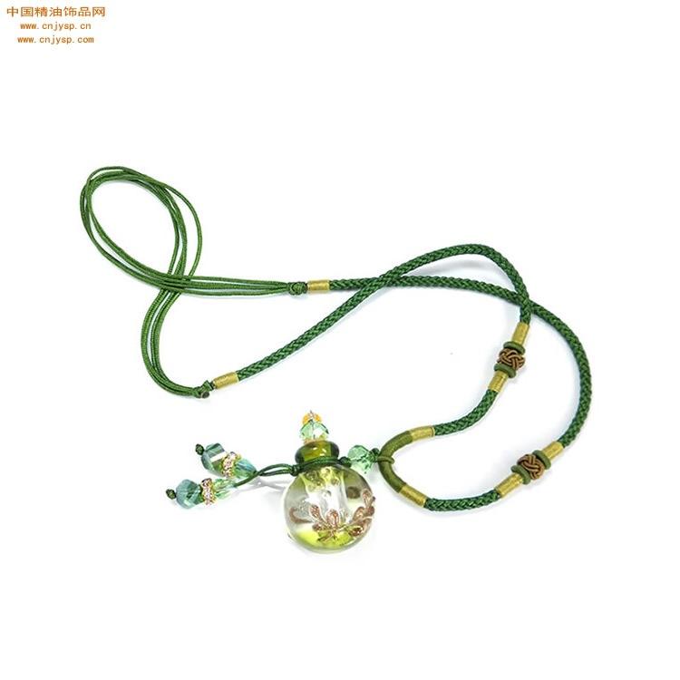 中国精油饰品网浅绿色椭圆巴洛克细致双扣绳项链2.jpg