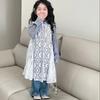 Conjunto de Camisa de Tres Piezas para Niñas Estilo Coreano 2026 Otoño Bebé Niña Vestido de Encaje Camisa de Rayas Verticales Conjunto de Jeans