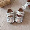 Sapatos de Couro para Meninas 2026 Novo Outono Sapatos de Princesa com Laço Infantil Respiráveis para Bebê Menina Solado Macio Sapatos Individuais Sapatos para Crianças Pequenas Tendência