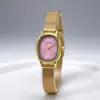 Relógio Feminino de Malha Explosiva Transfronteiriço Feminino Oval Nicho Festa de Estudantes Sensação de Alto Nível Valor de Cor Elegante Relógio de Quartzo