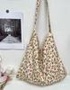 Bolso de lona con estampado floral fresco de Dongdaemun, estilo coreano, para mujer, estilo urbano, combinable, para debajo del brazo, precio unitario, gran capacidad.