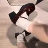 Zapatos de tacón alto gruesos de cuero estilo británico negro para mujer, nueva colección de otoño 2026, Mary Janes planos versátiles y retro