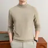 Item quente da transmissão ao vivo suéter masculino gola alta meia outono e inverno engrossado casual camada base malha suéter masculino de lã estilo old money